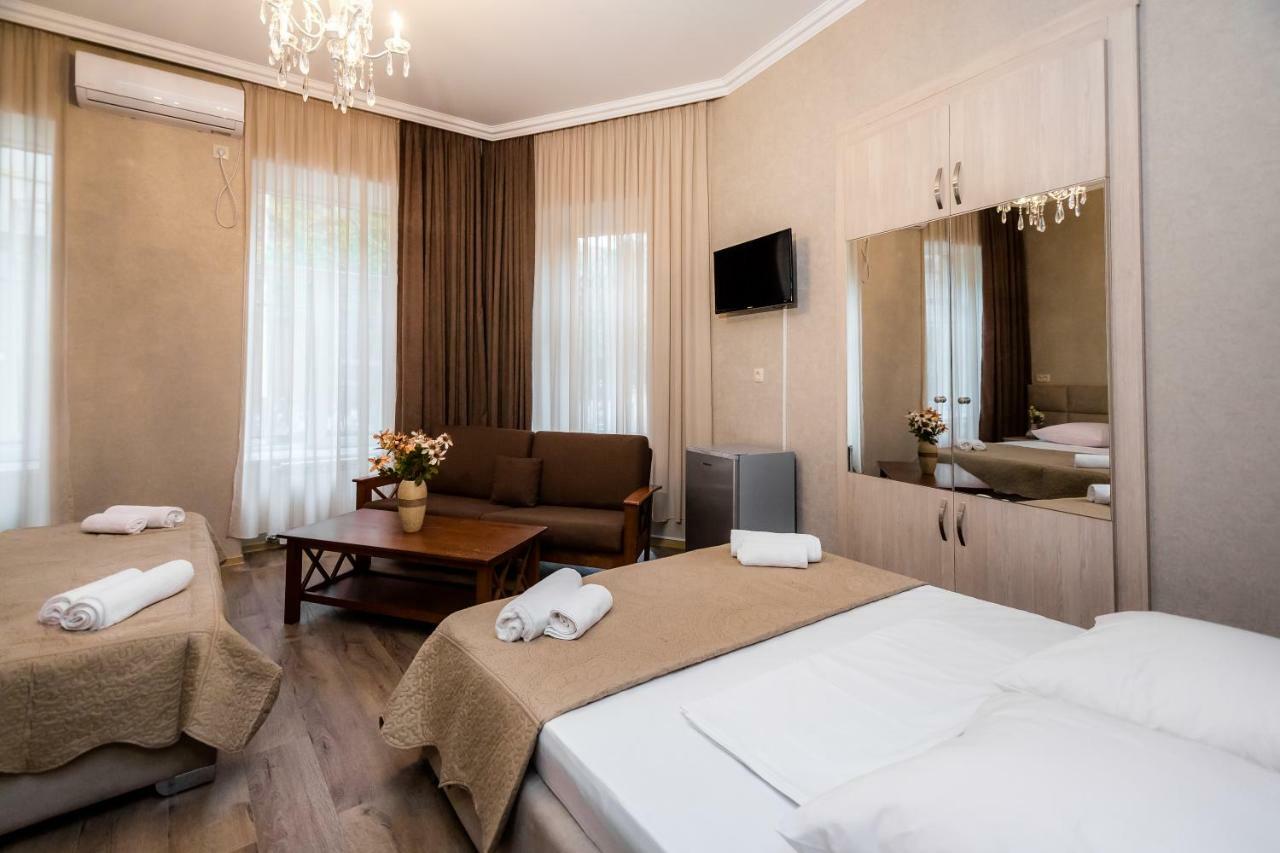 Star Hotel Tbilisi Bagian luar foto