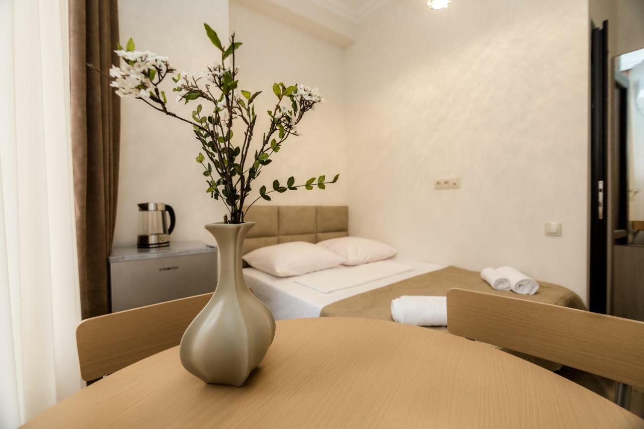Star Hotel Tbilisi Bagian luar foto